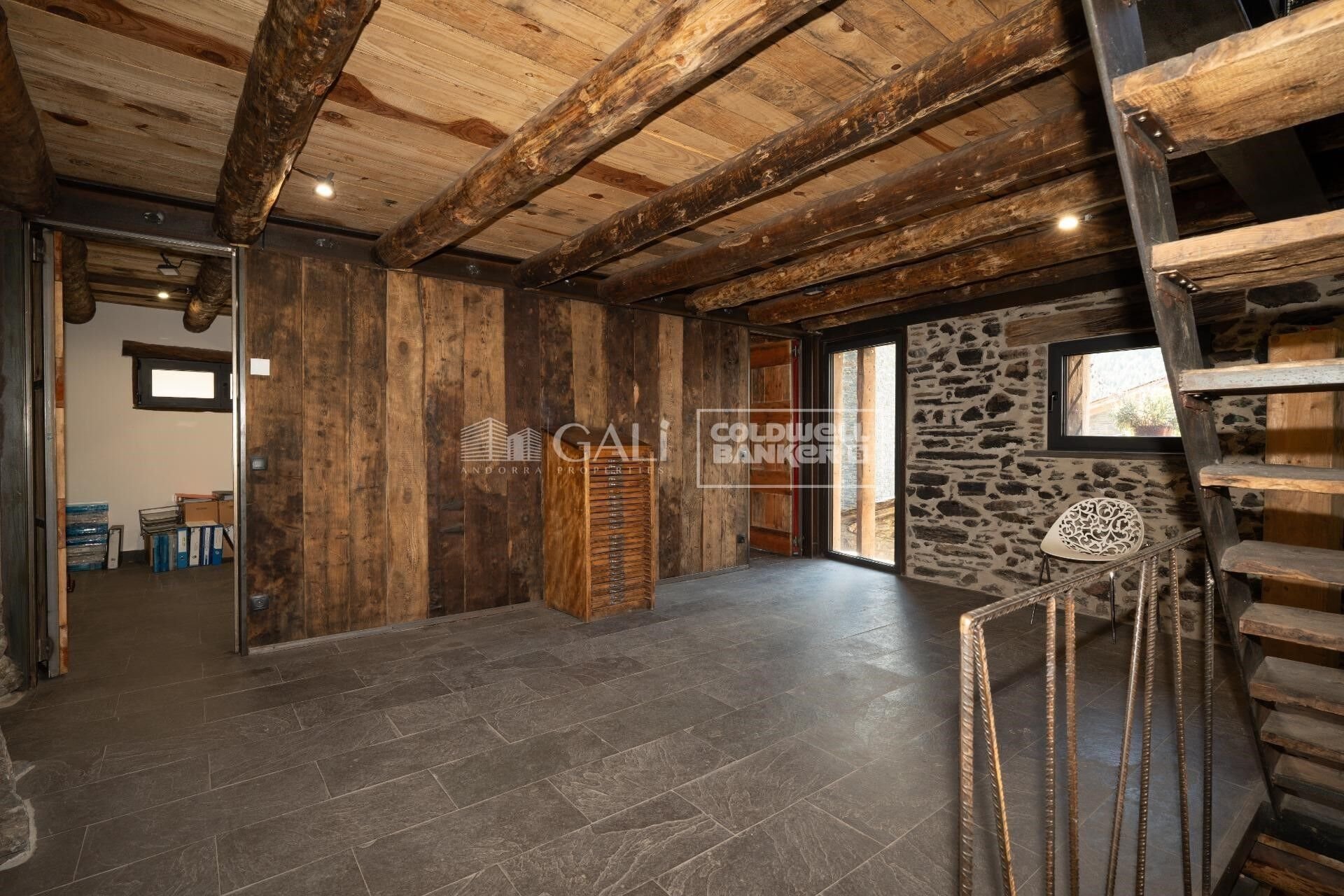 Villa Principado De Andorra (Ninguna Poblacion Tiene C.P.), Lleida, Spānijā 4 istabas, 320 m2 Nr. 156916