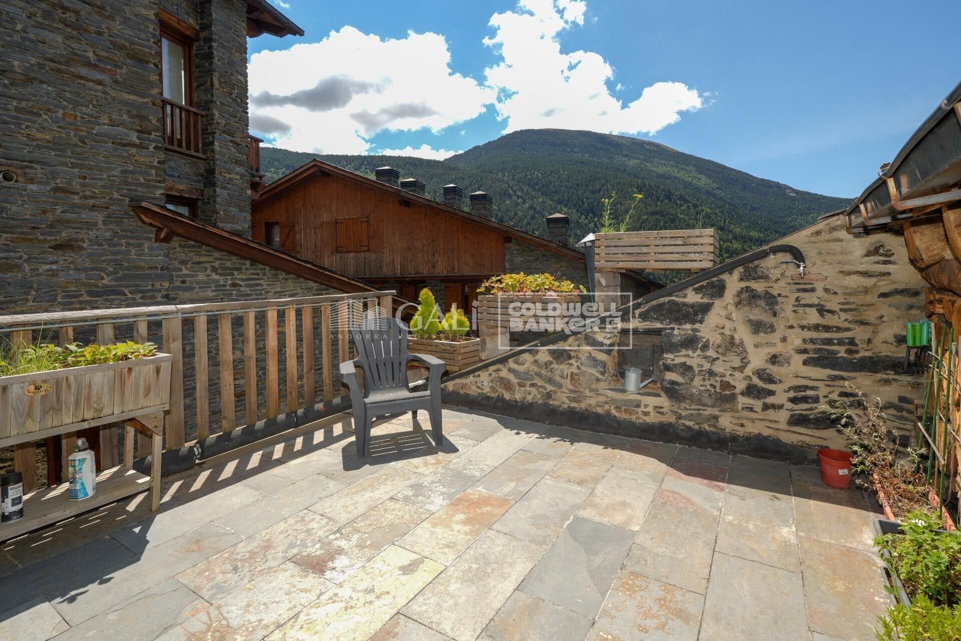 Villa Principado De Andorra (Ninguna Poblacion Tiene C.P.), Lleida, Spānijā 4 istabas, 320 m2 Nr. 156916
