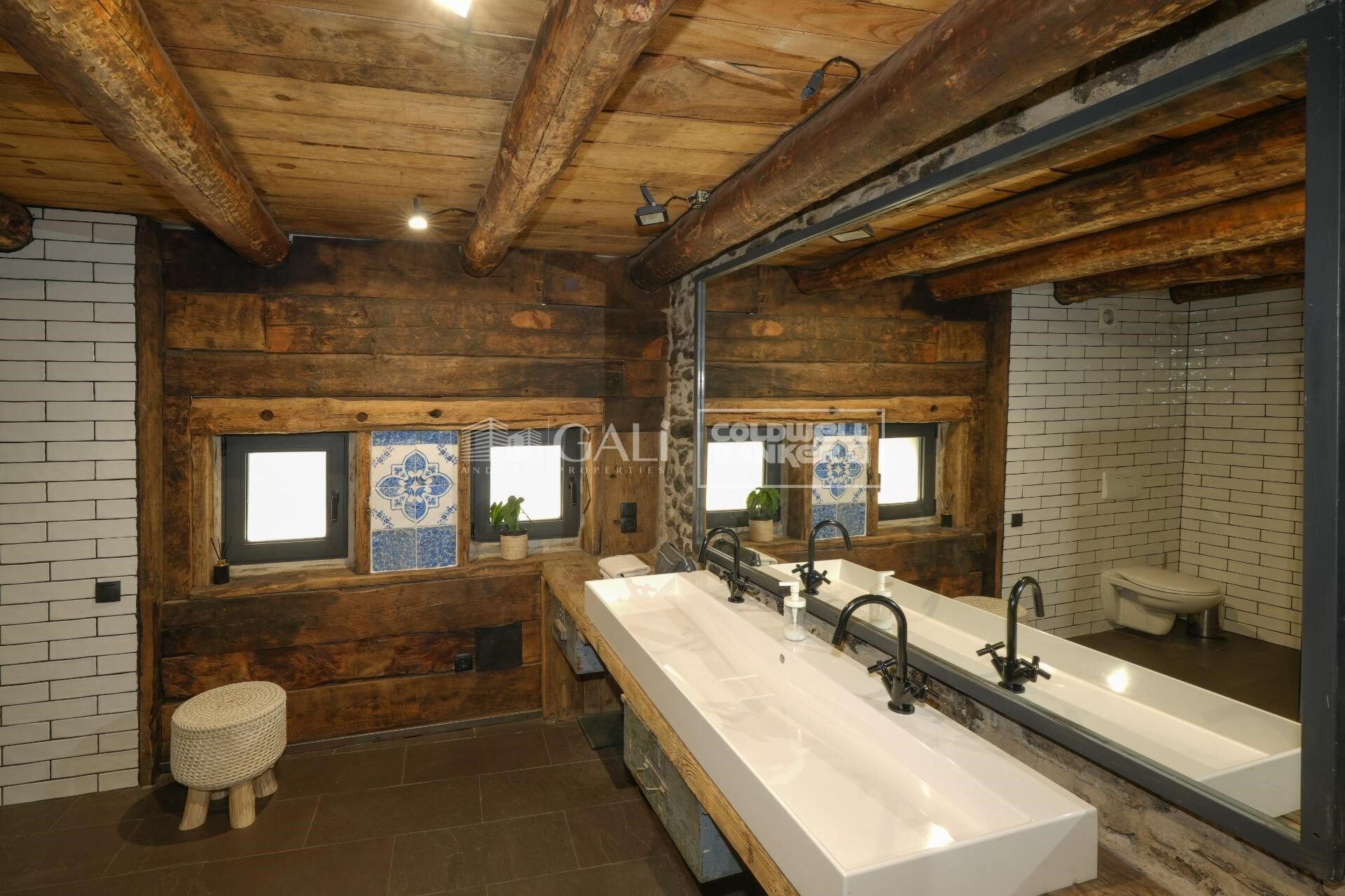 Villa Principado De Andorra (Ninguna Poblacion Tiene C.P.), Lleida, Spānijā 4 istabas, 320 m2 Nr. 156916