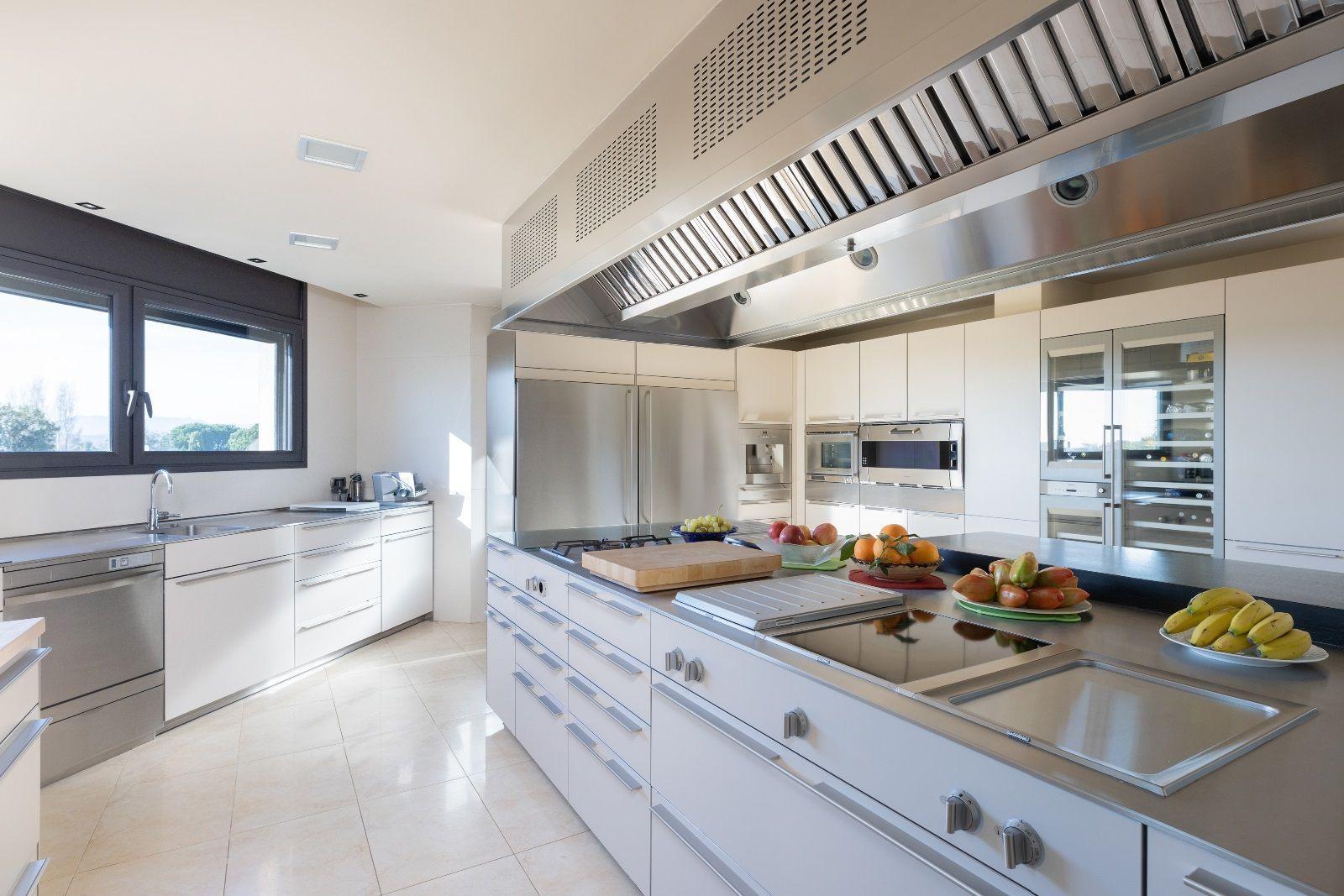House in Peralada, Girona, Spanien 5 Schlafzimmer,  Nr. 141317