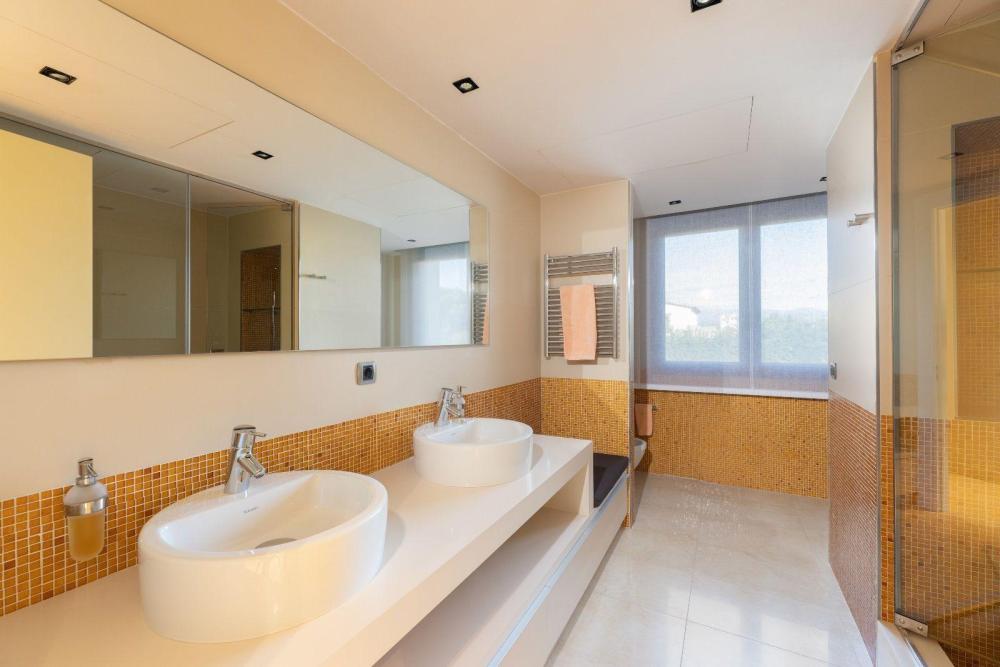 House in Peralada, Girona, Spanien 5 Schlafzimmer,  Nr. 141317