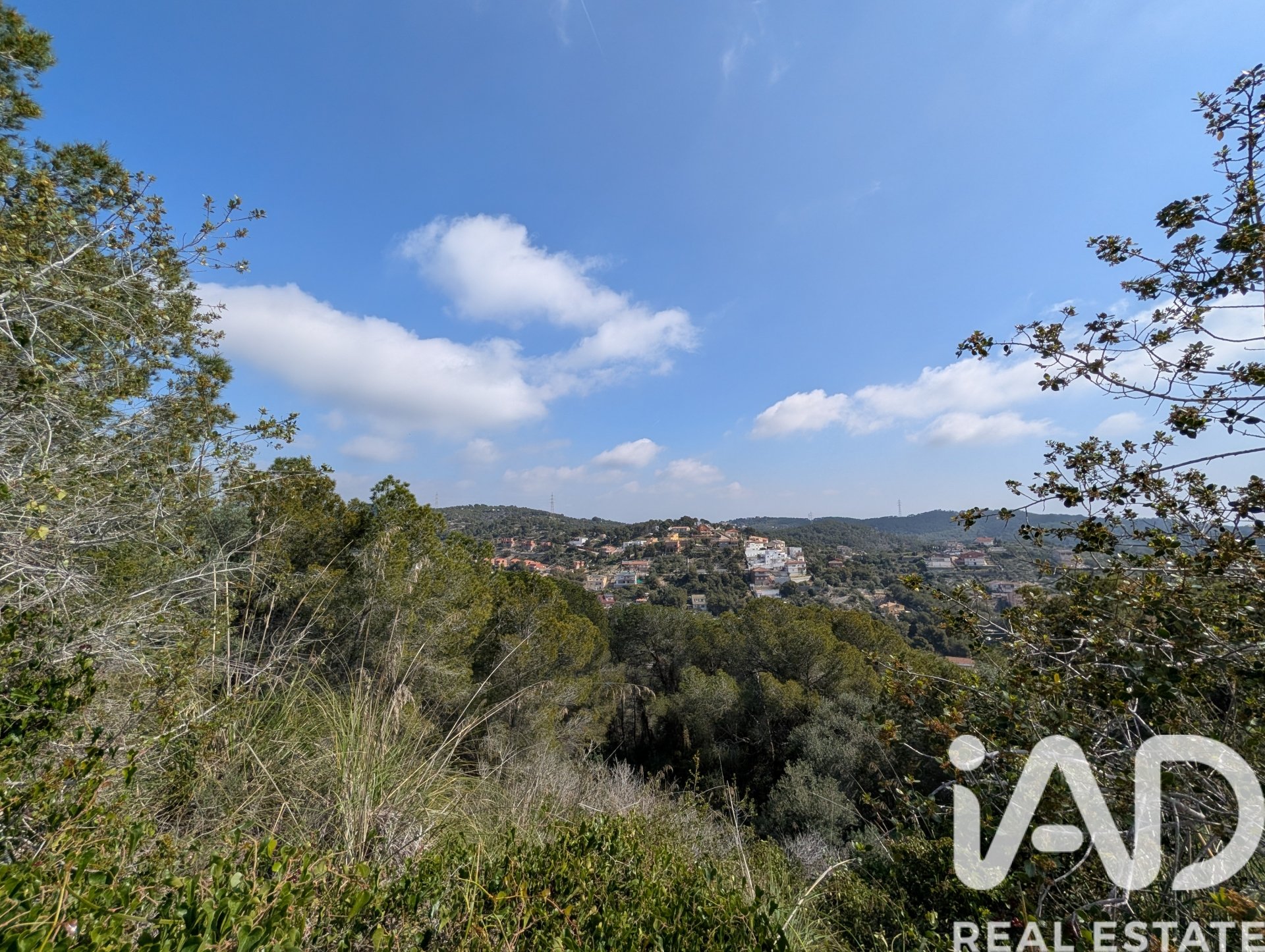 Land in Cunit, Tarragona, Spanien 3014 m2 Nr. 185086