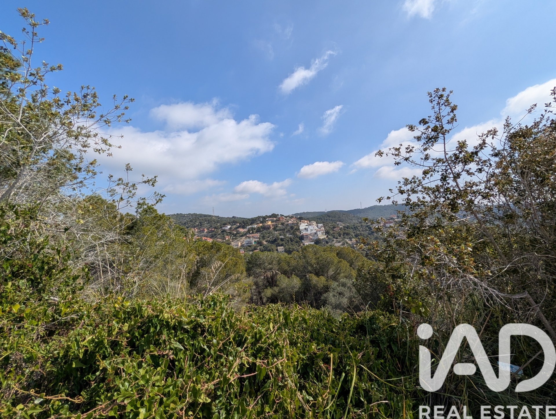 Land in Cunit, Tarragona, Spanien 3014 m2 Nr. 185086