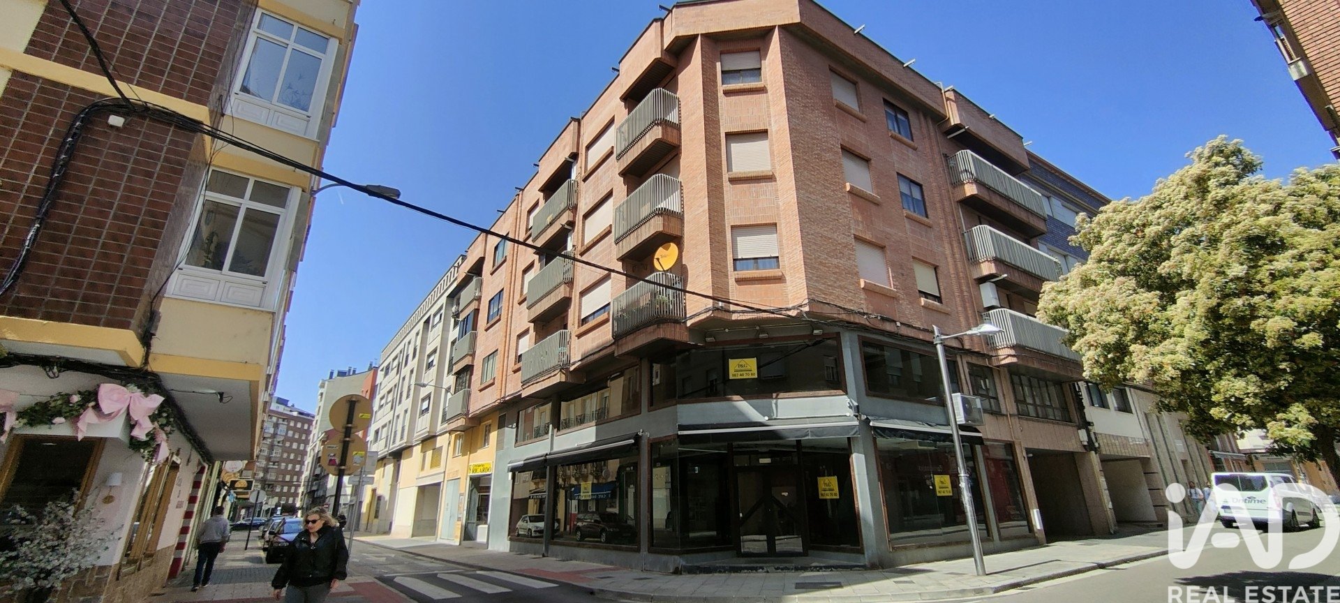 Ofiss Ponferrada, Leon, Spānijā 147 m2 Nr. 184871