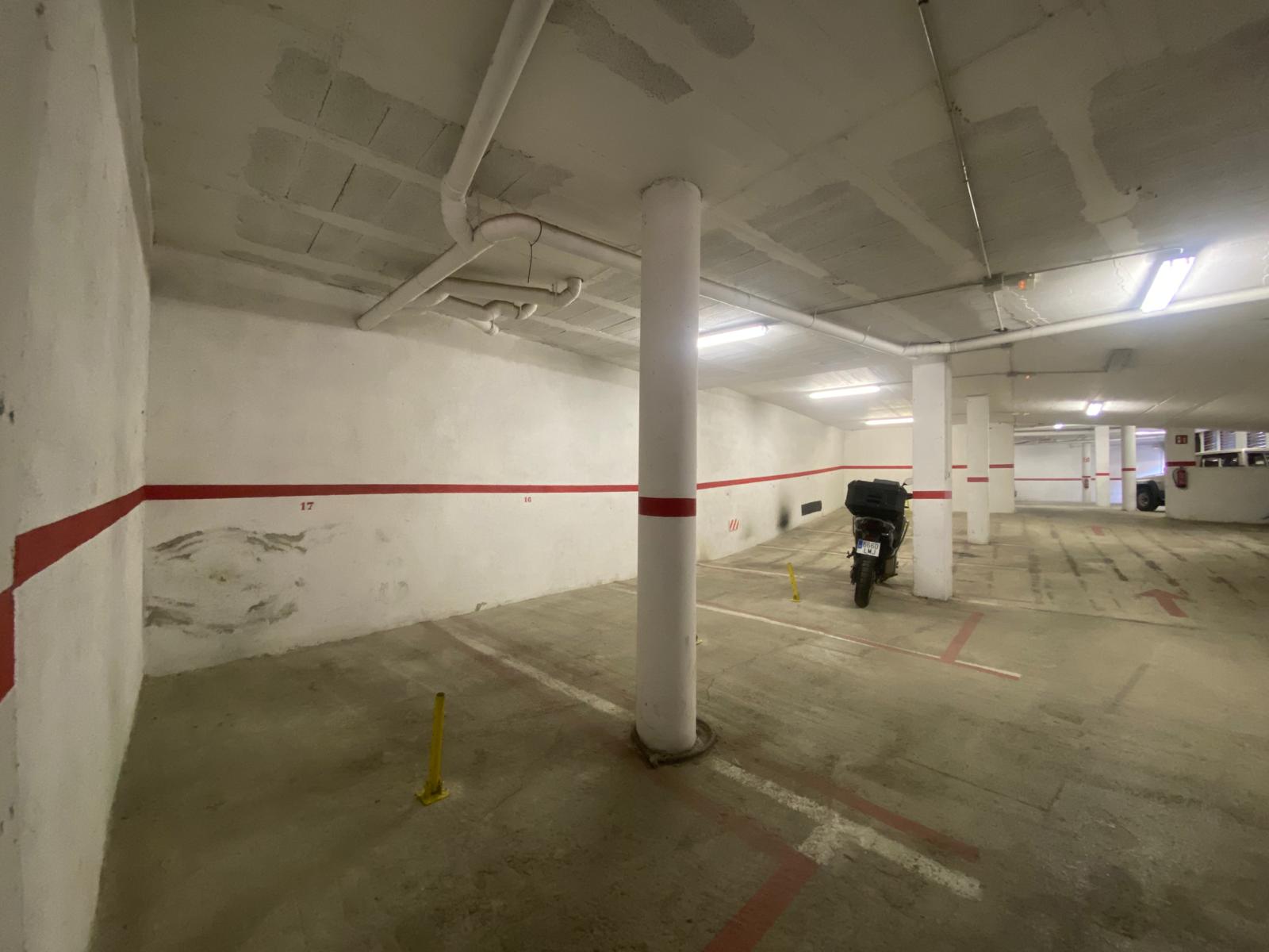 Garaje en Sant Martí de Centelles, Barcelona, España 13 m2 No. 191468