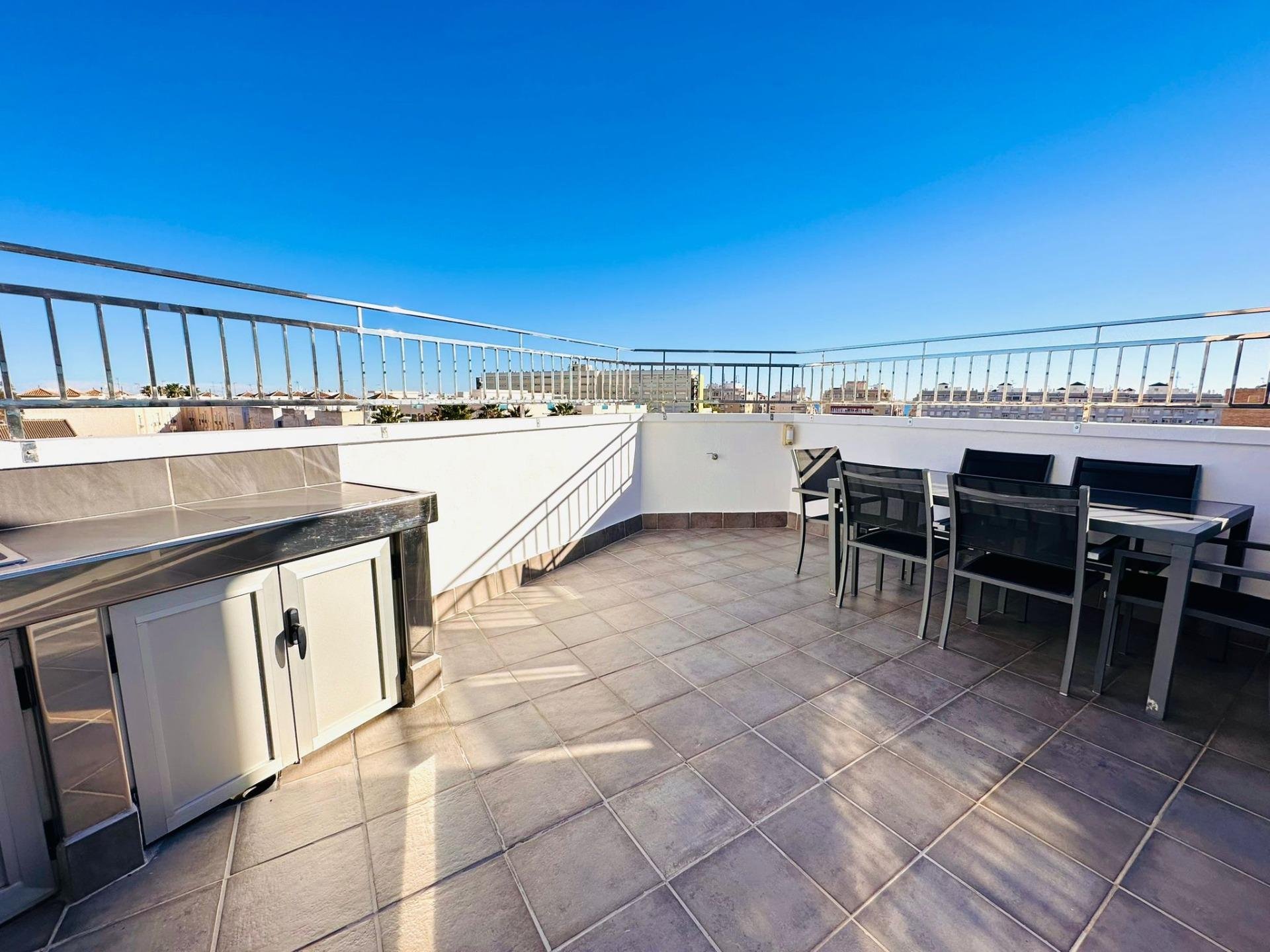 Dzīvoklis Torrevieja, Alicante, Spānijā 3 istabas, 205 m2 Nr. 155696