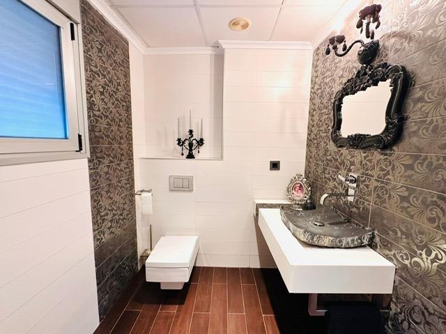 Dzīvoklis Torrevieja, Alicante, Spānijā 3 istabas, 205 m2 Nr. 155696