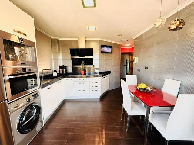 Dzīvoklis Torrevieja, Alicante, Spānijā 3 istabas, 205 m2 Nr. 155696