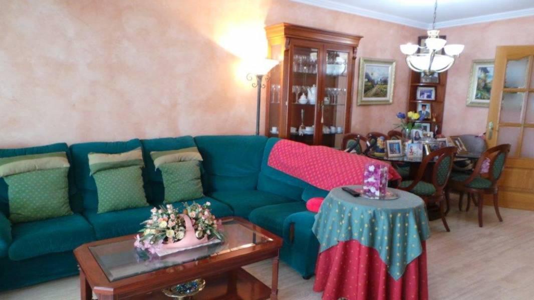Villa in Badalona, Barcelona, Spanien 3 Schlafzimmer, 314 m2 Nr. 133453