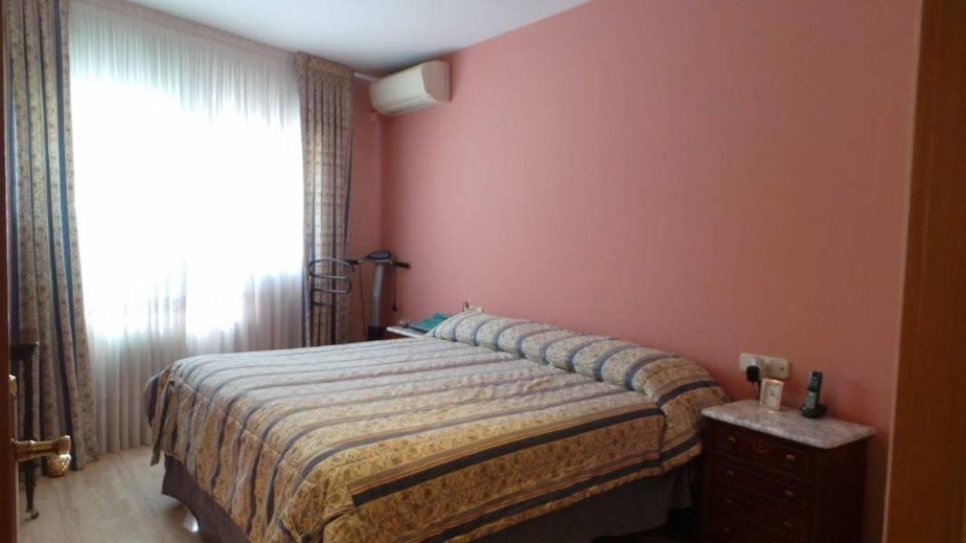 Villa in Badalona, Barcelona, Spanien 3 Schlafzimmer, 314 m2 Nr. 133453