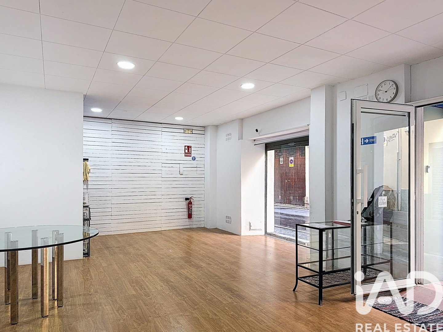 Propiedad comercial en Vilanova i la Geltrú, Barcelona, España 61 m2 No. 185379