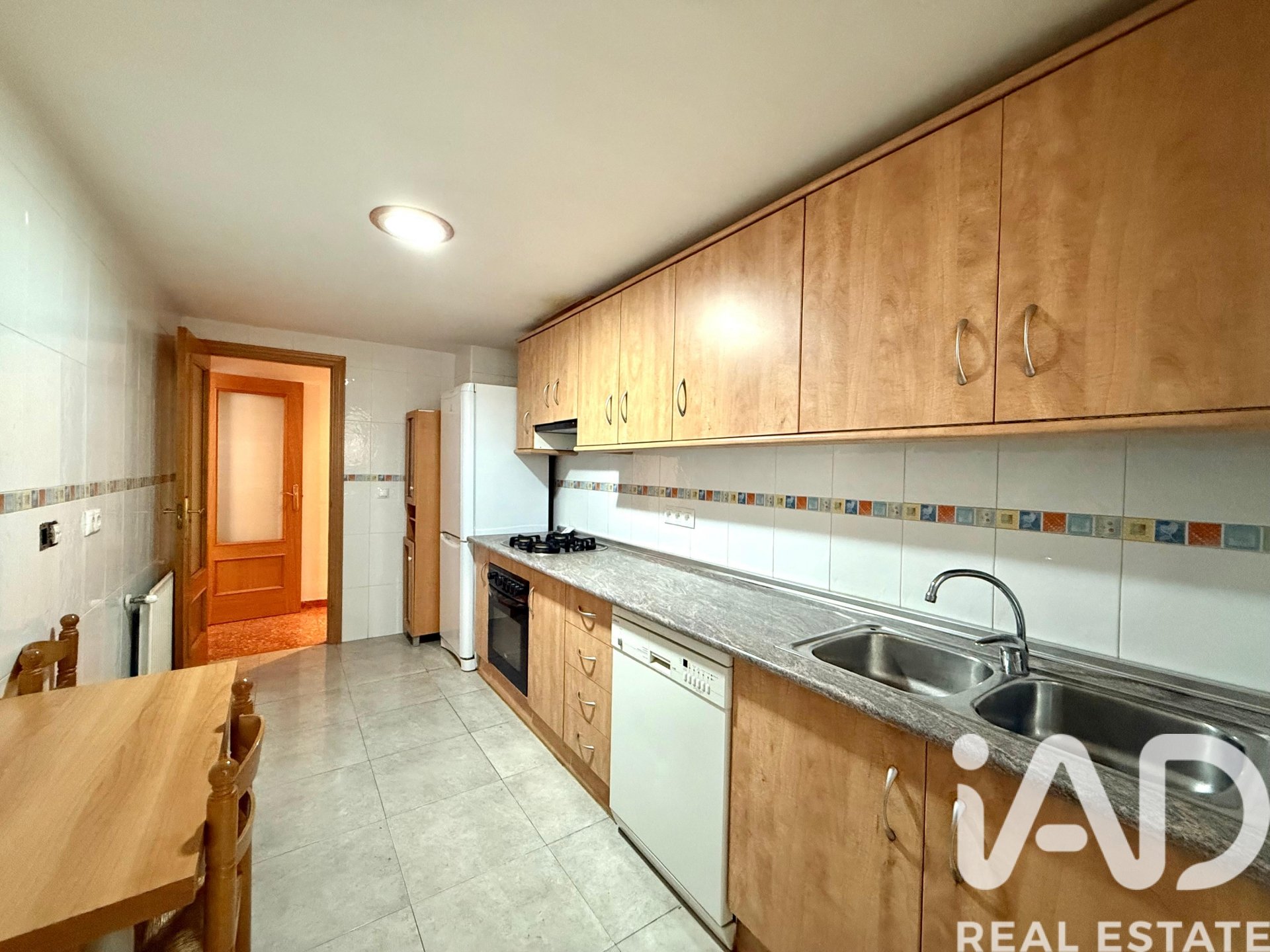Appartamento a Ibi, Alicante, Spagna 3 camere da letto, 100 mq. N° 185384