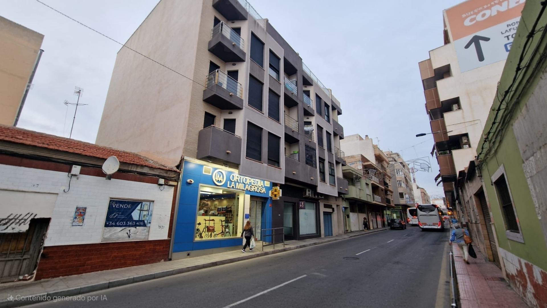 Apartamento en Torrevieja, Alicante, España 2 dormitorios, 76 m2 No. 184293
