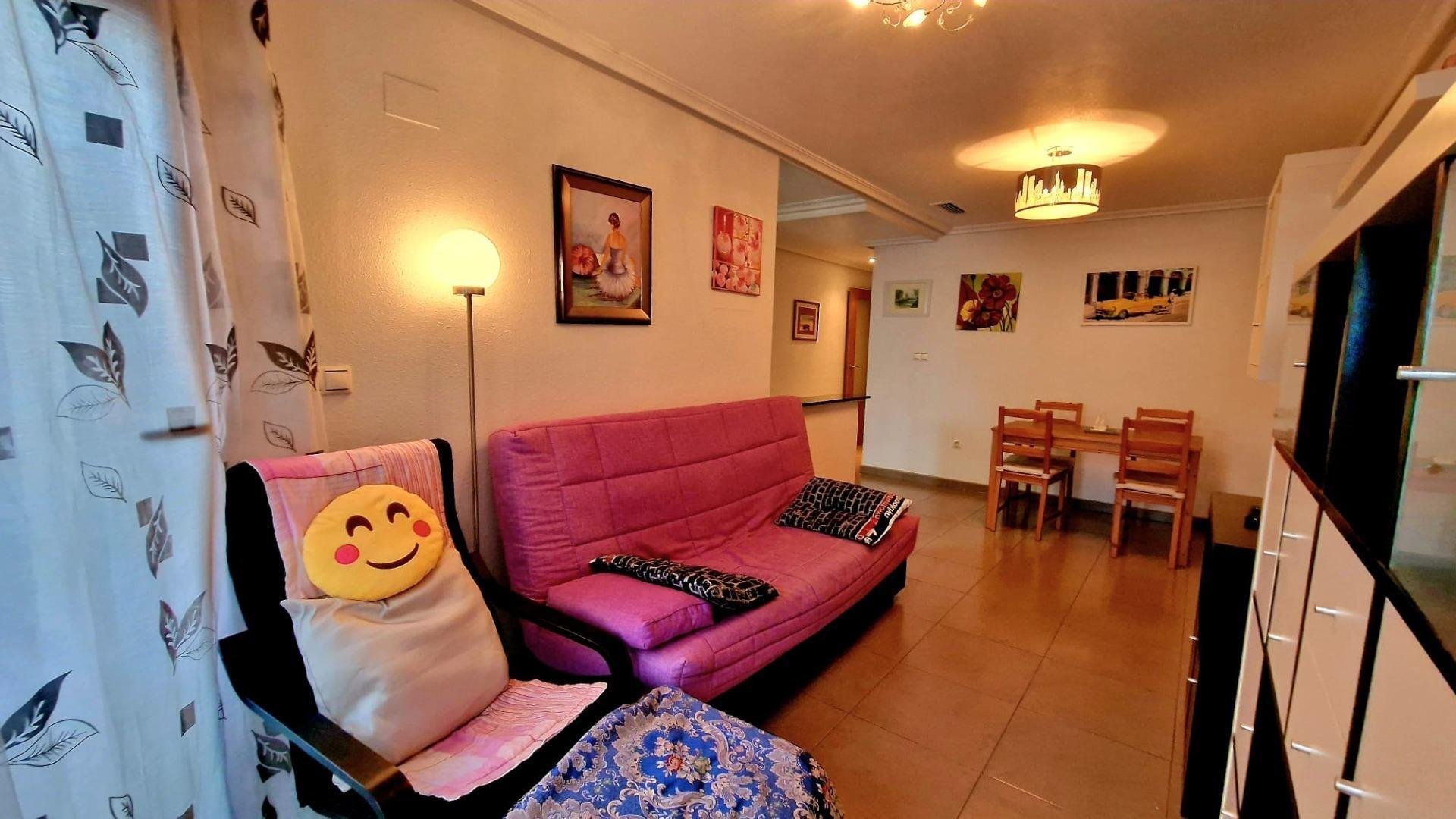 Apartamento en Torrevieja, Alicante, España 2 dormitorios, 76 m2 No. 184293