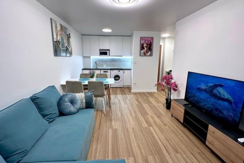 Apartment in Torrevieja, Alicante, Spain 2 bedrooms, 110 sq.m. No. 184291