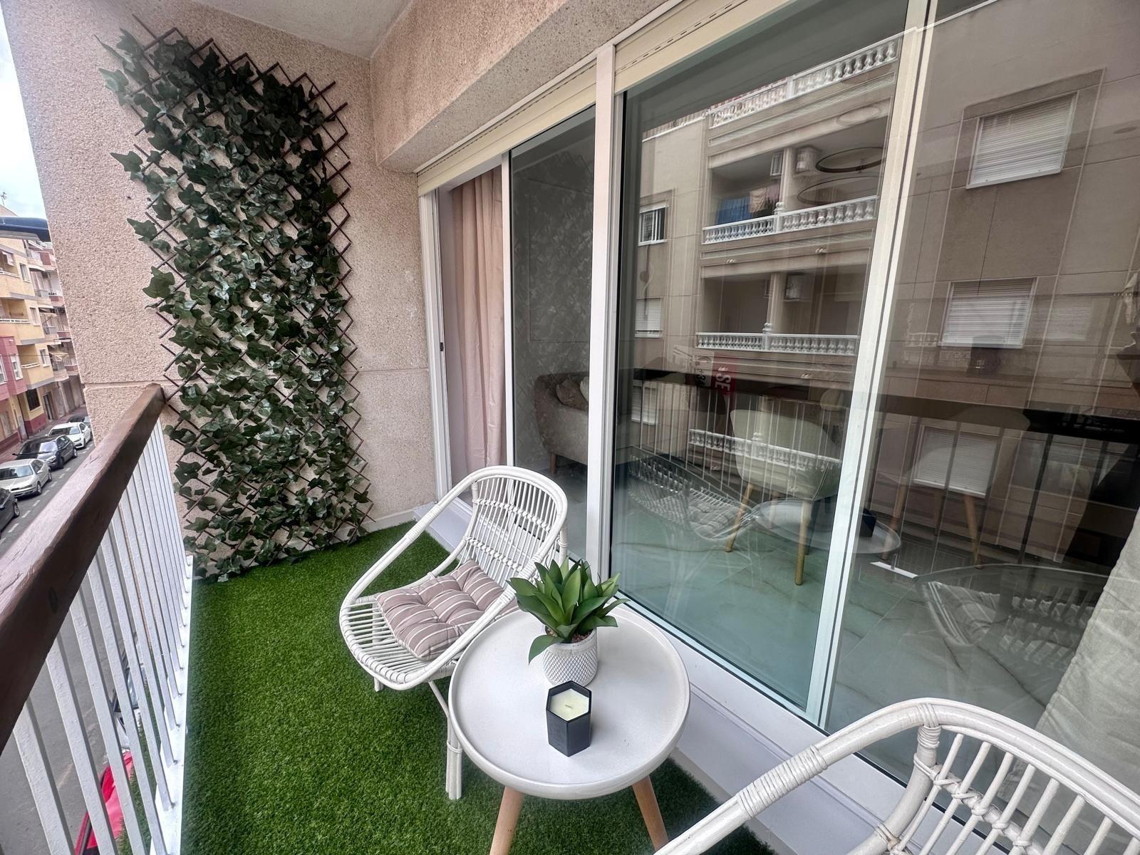 Apartment in Torrevieja, Alicante, Spain 1 bedroom, 51 sq.m. No. 184292