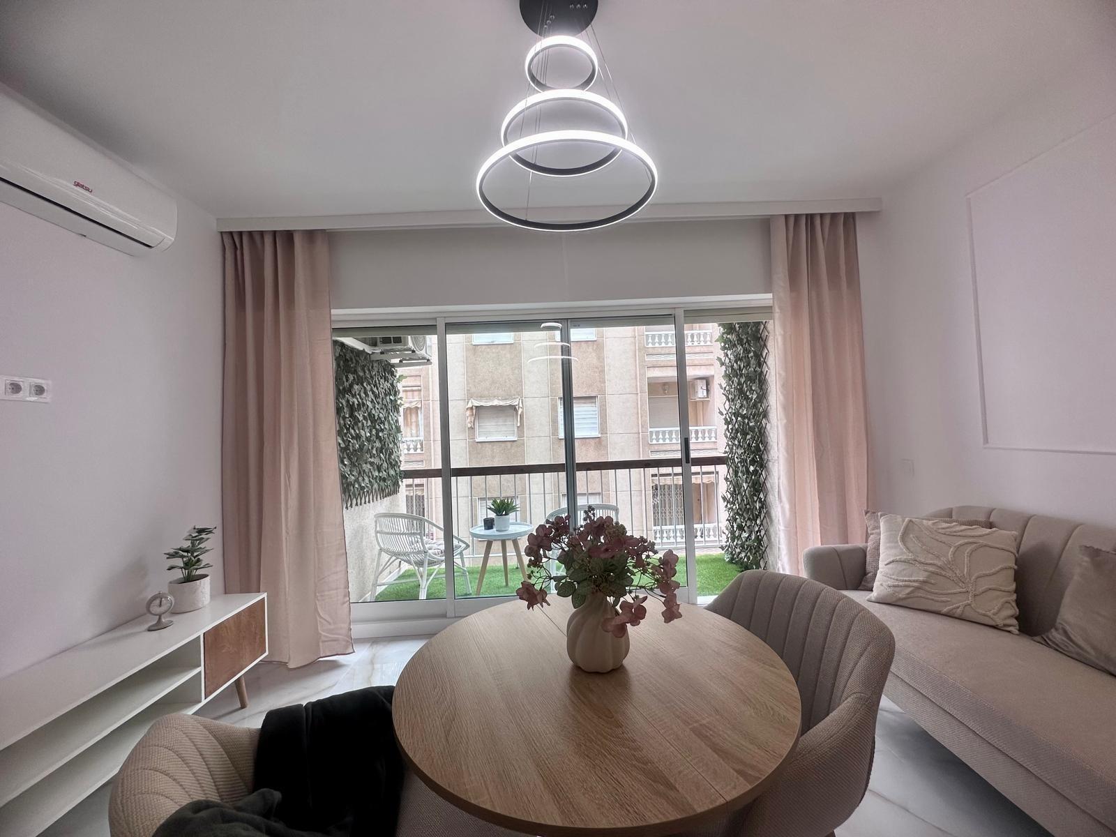 Apartment in Torrevieja, Alicante, Spain 1 bedroom, 51 sq.m. No. 184292