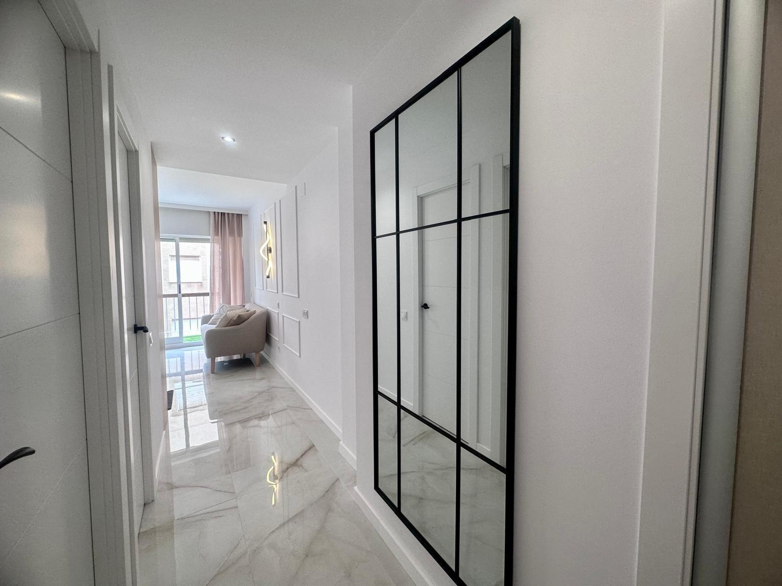 Apartment in Torrevieja, Alicante, Spain 1 bedroom, 51 sq.m. No. 184292