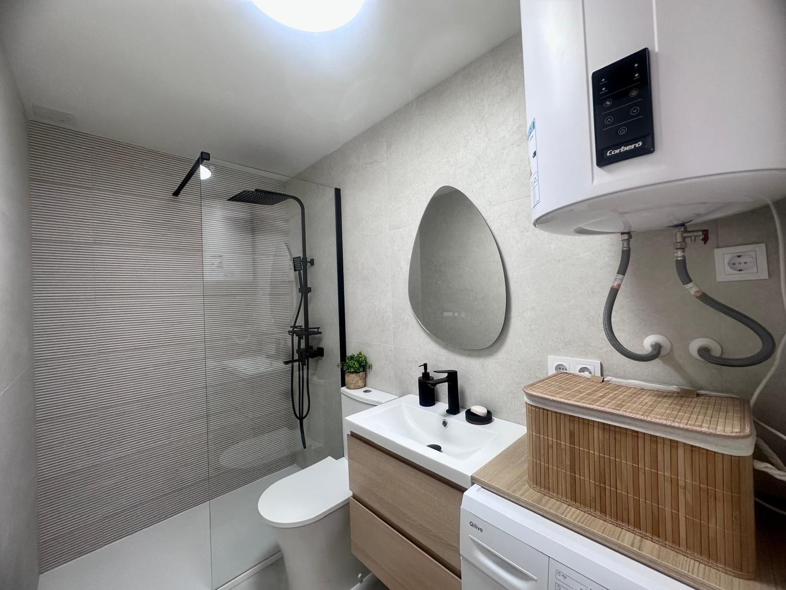 Apartment in Torrevieja, Alicante, Spain 1 bedroom, 51 sq.m. No. 184292