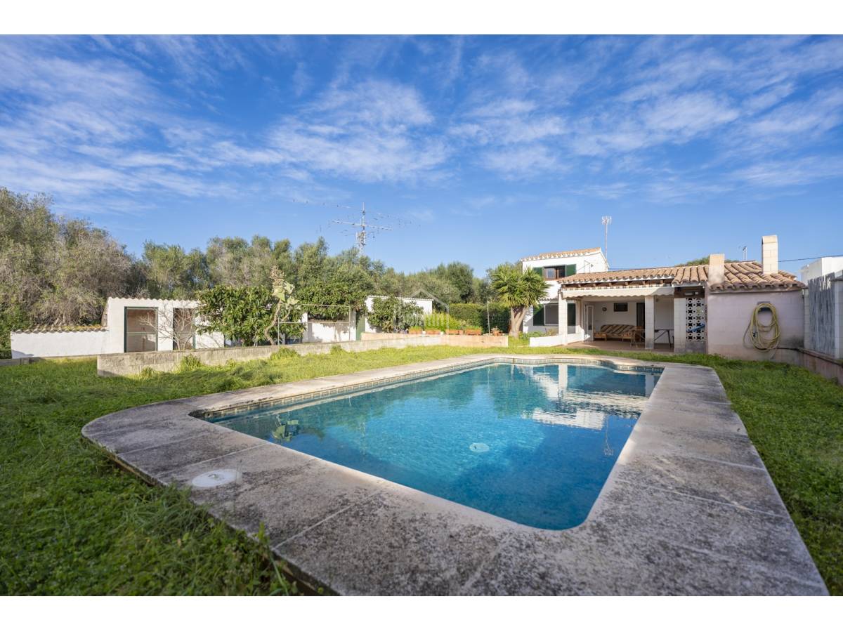 Вилла в Эс Кастель, Менорка, Испания 5 спален, 135м2 №147587