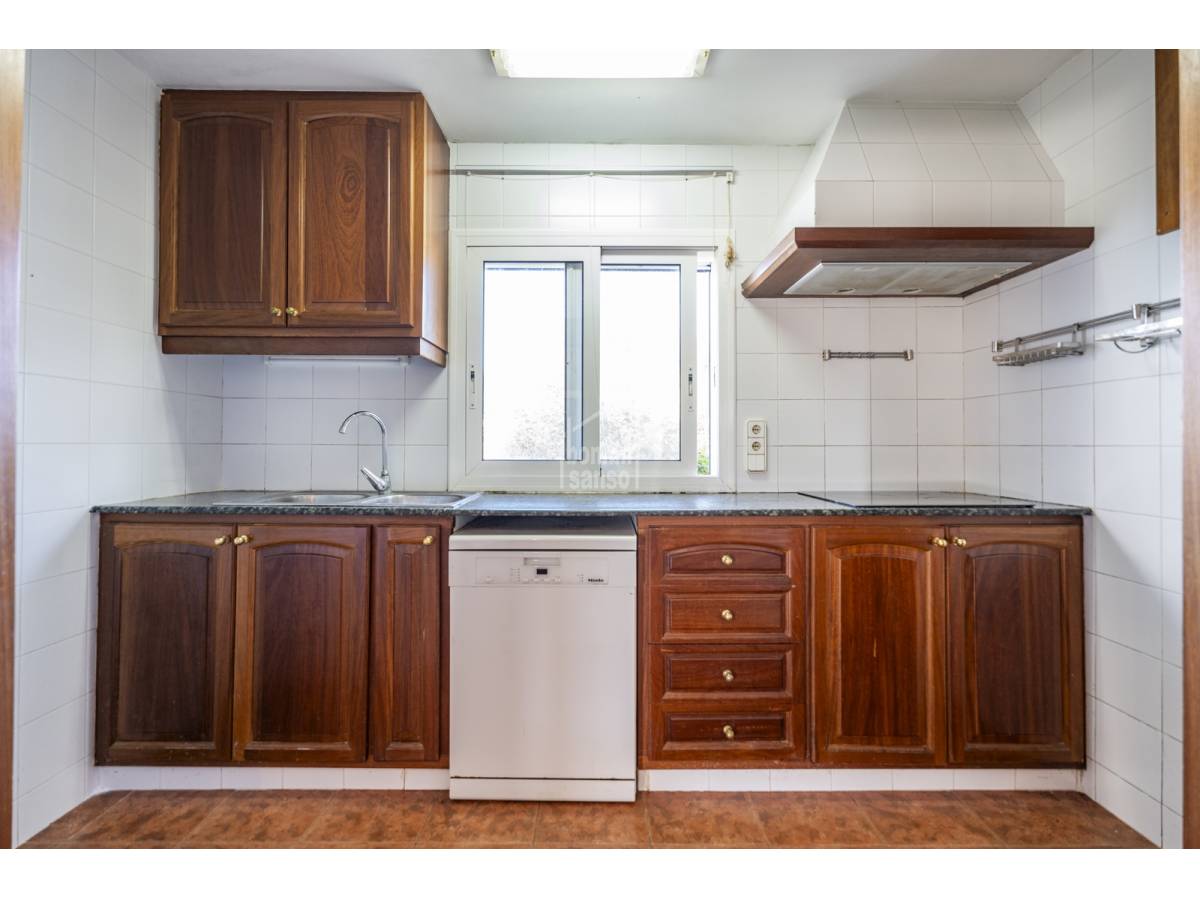 Вилла в Эс Кастель, Менорка, Испания 5 спален, 135м2 №147587