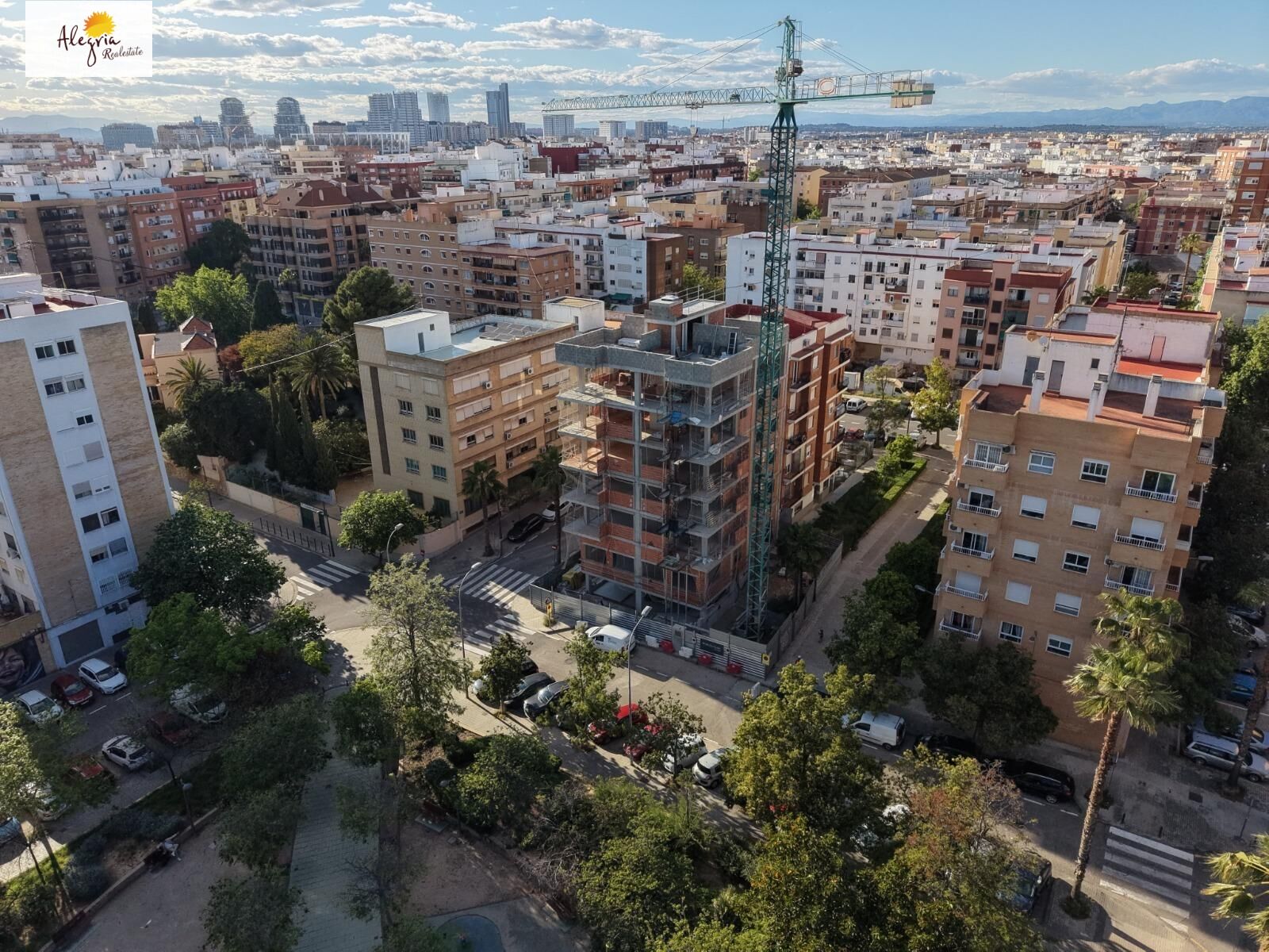 Квартира в Валенсия, Испания 1 спальня, 76.3м2 №147583