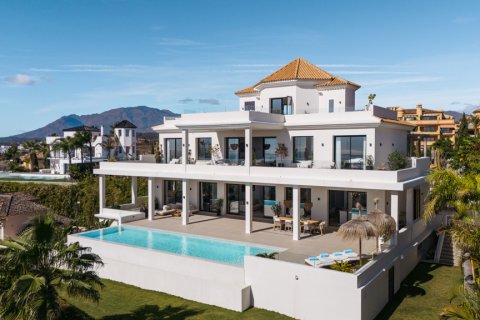 Villa en Málaga, España 6 dormitorios, 1466 m2 No. 154950