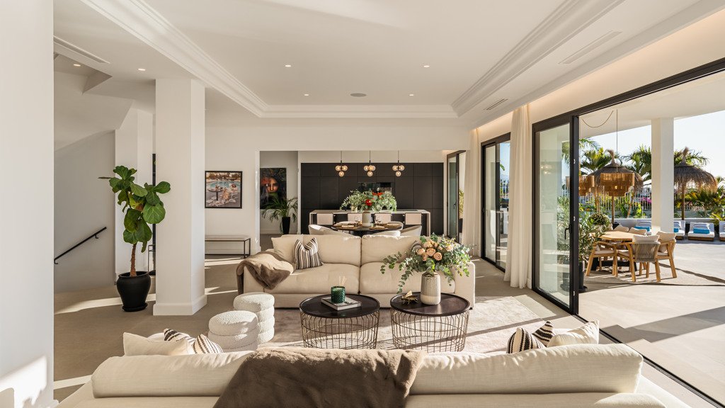 Villa in Malaga, Spanien 6 Schlafzimmer, 1466 m2 Nr. 154950