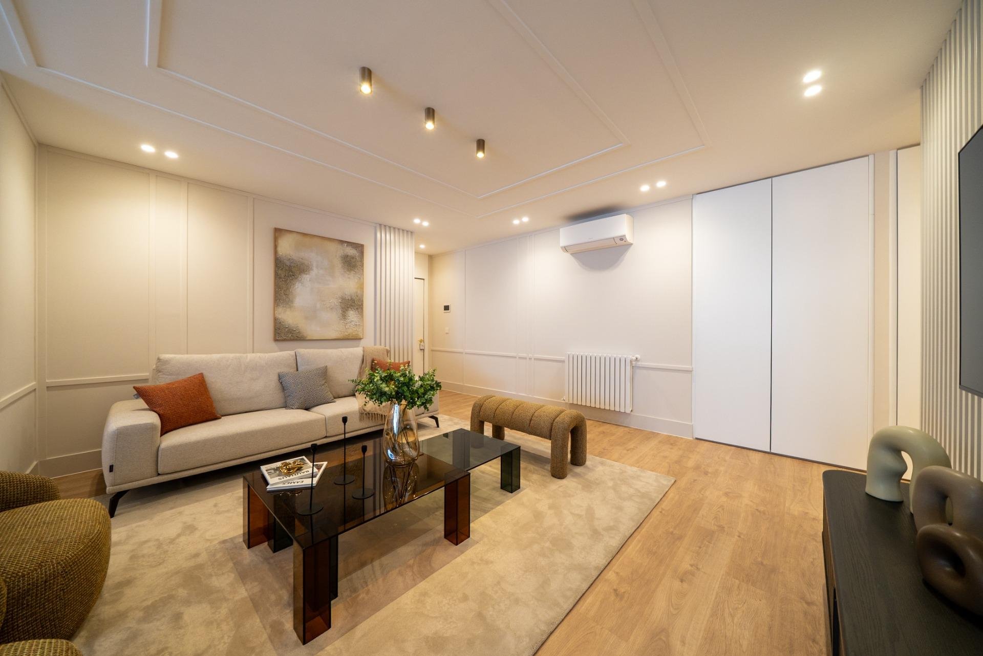 Huoneisto Madrid, Espanja 3 makuuhuonetta, 209 m2 No. 149560
