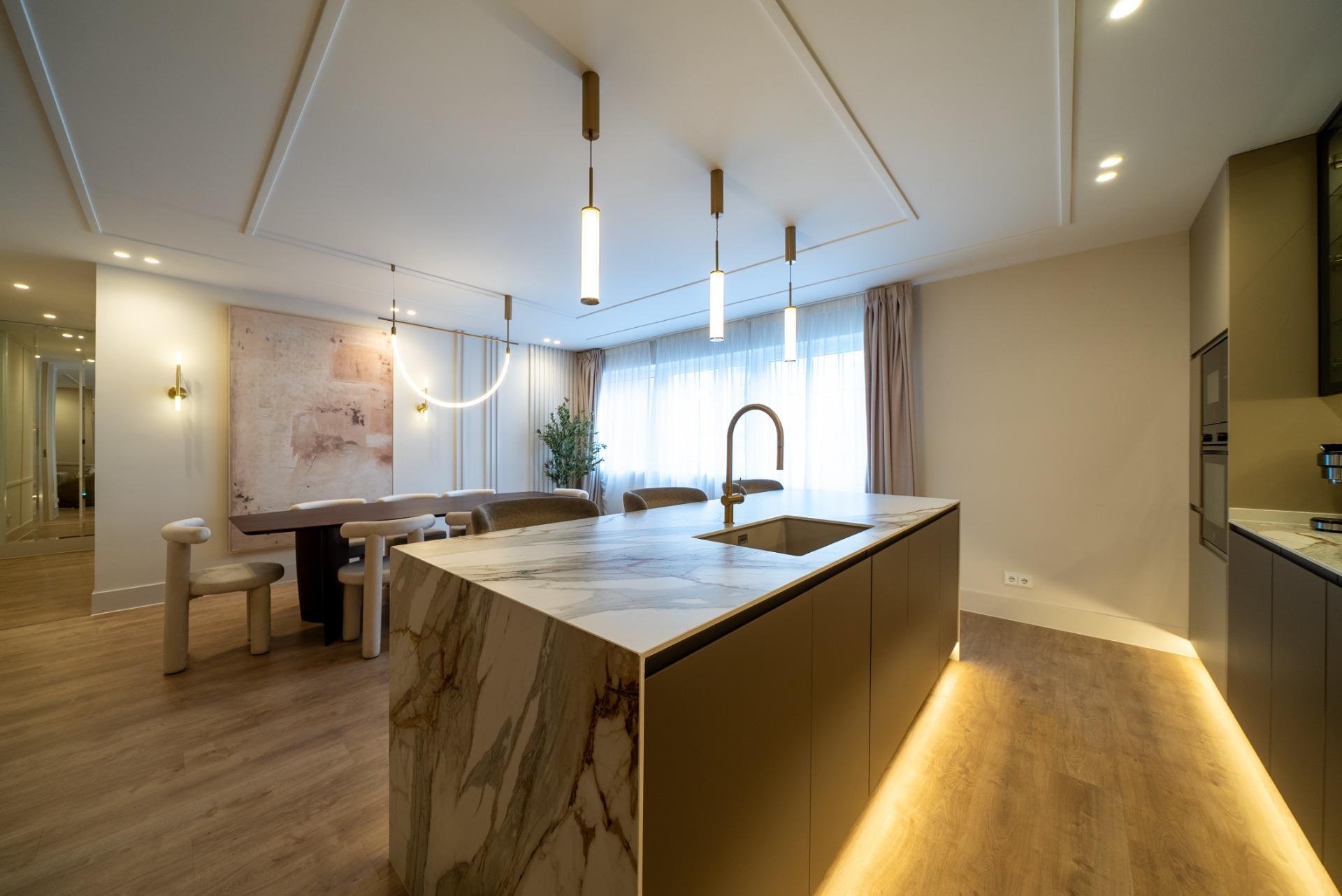 Huoneisto Madrid, Espanja 3 makuuhuonetta, 209 m2 No. 149560