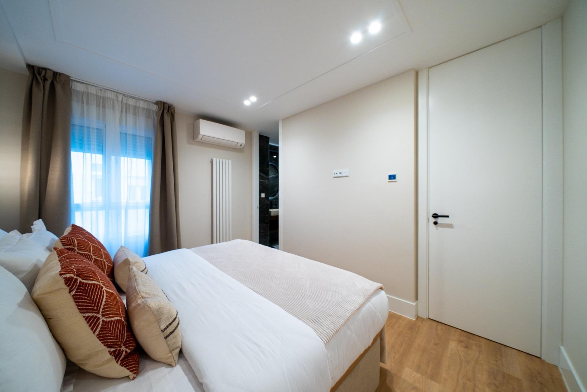 Huoneisto Madrid, Espanja 3 makuuhuonetta, 209 m2 No. 149560