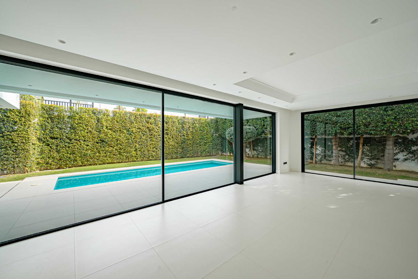 Villa in Marbella, Malaga, Spain 4 bedrooms, 434 sq.m. No. 98055