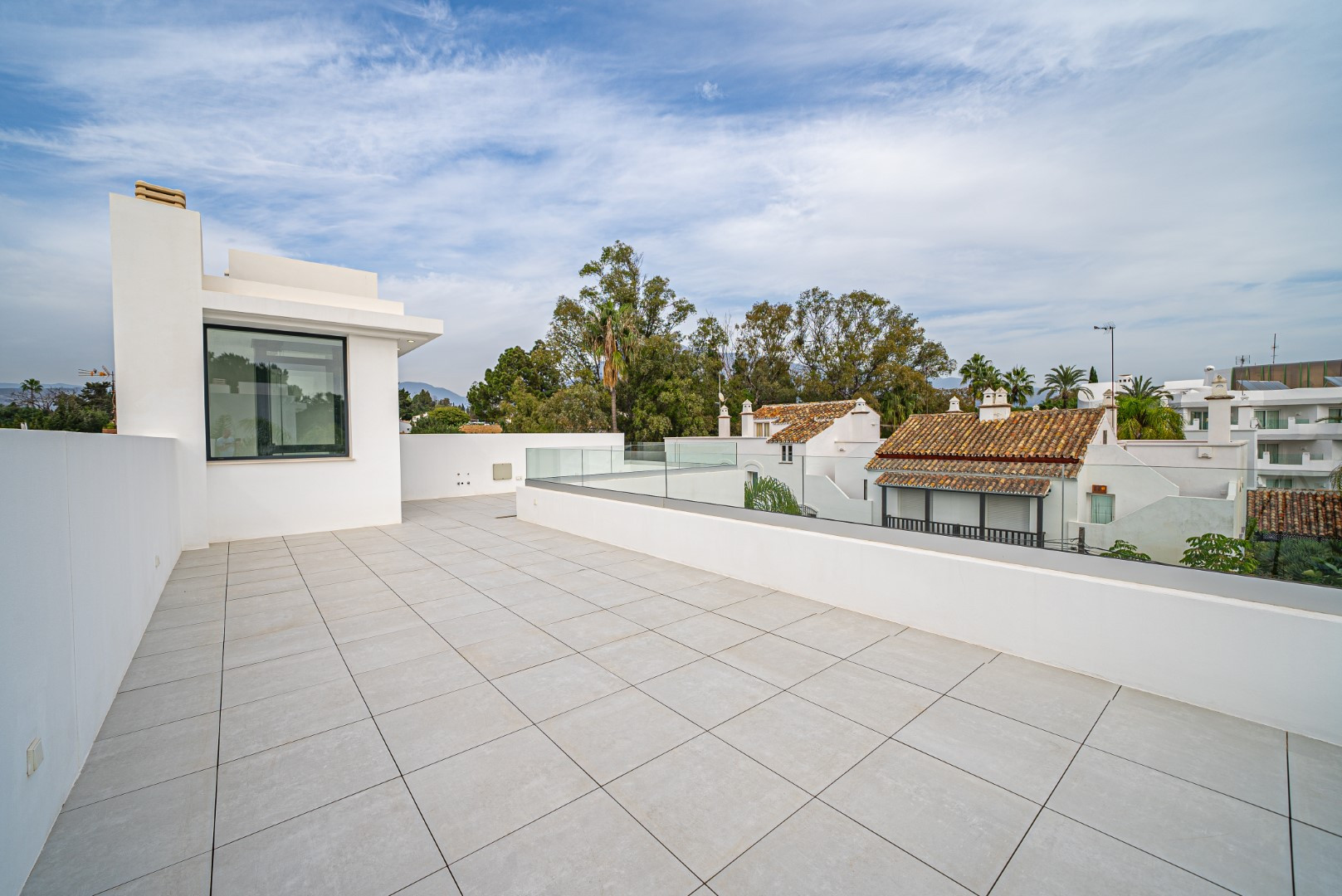 Villa in Marbella, Malaga, Spain 4 bedrooms, 434 sq.m. No. 98055