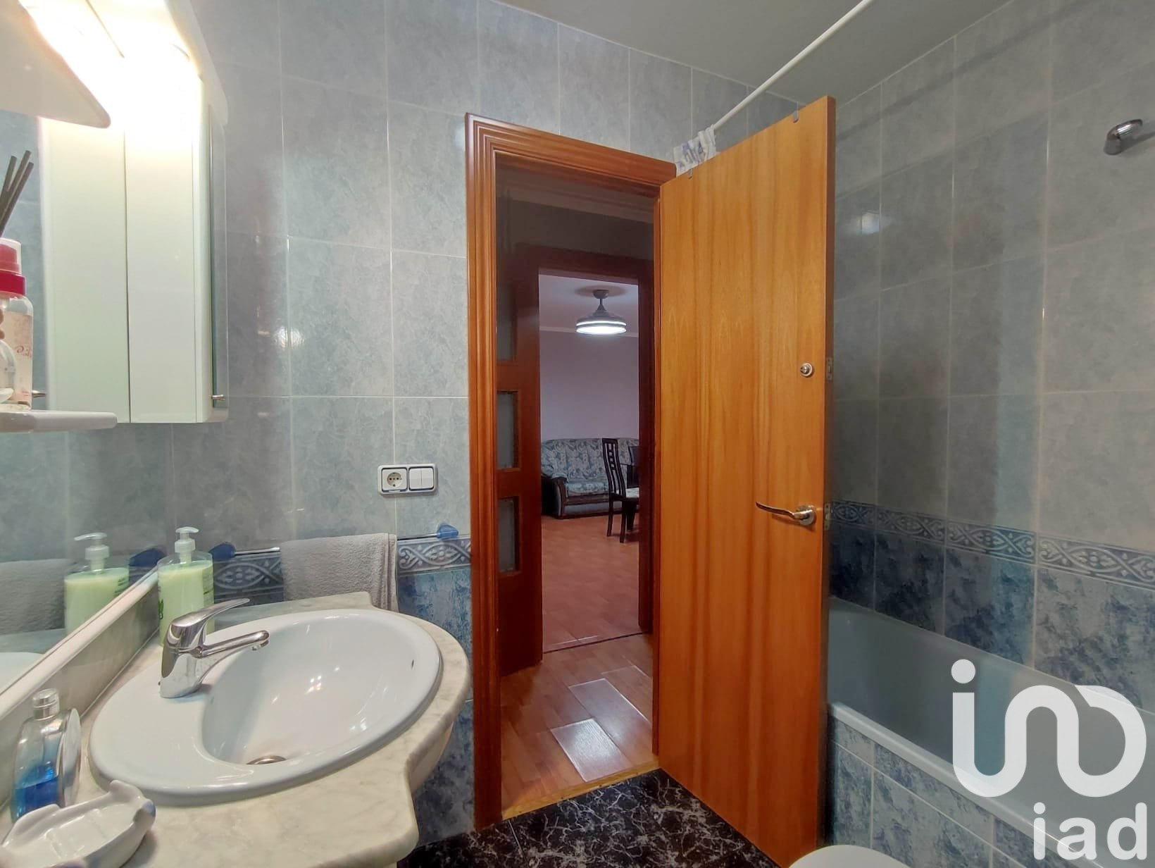 Квартира в Барбера-дель-Вальес, Барселона, Испания 3 спальни, 68м2 №153144