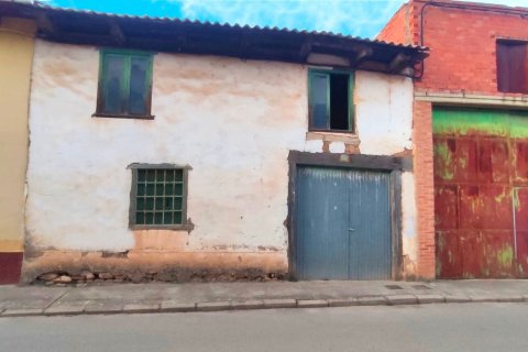 Talo Veguellina de Orbigo, Leon, Espanja 480 m2 No. 186056
