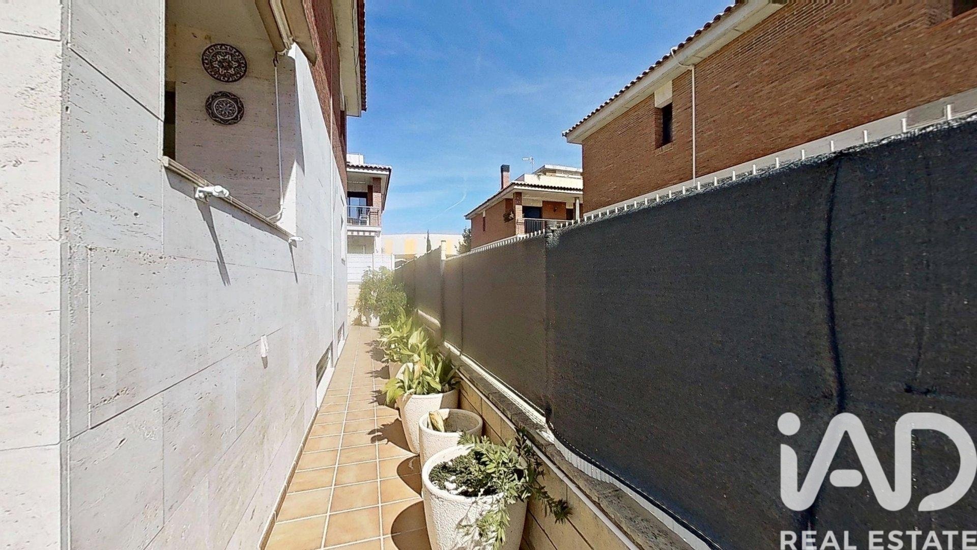 Hus i Calafell, Tarragona, Spanien 5 sovrum, 384 kvm. Nr. 172892