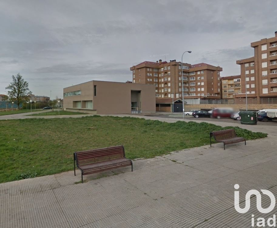 Commercial property in Leon, Spain 63 sq.m. No. 186071
