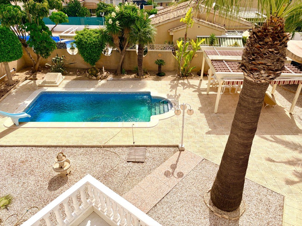 Huvila Ciudad Quesada, Alicante, Espanja 5 makuuhuonetta, 280 m2 No. 190302