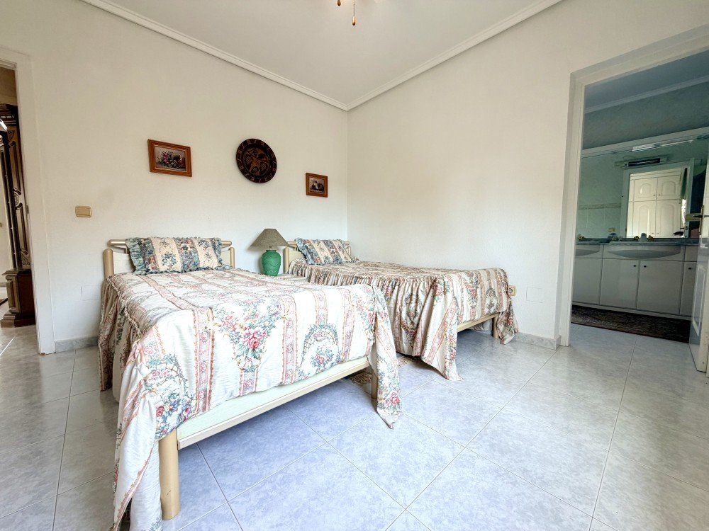 Huvila Ciudad Quesada, Alicante, Espanja 5 makuuhuonetta, 280 m2 No. 190302