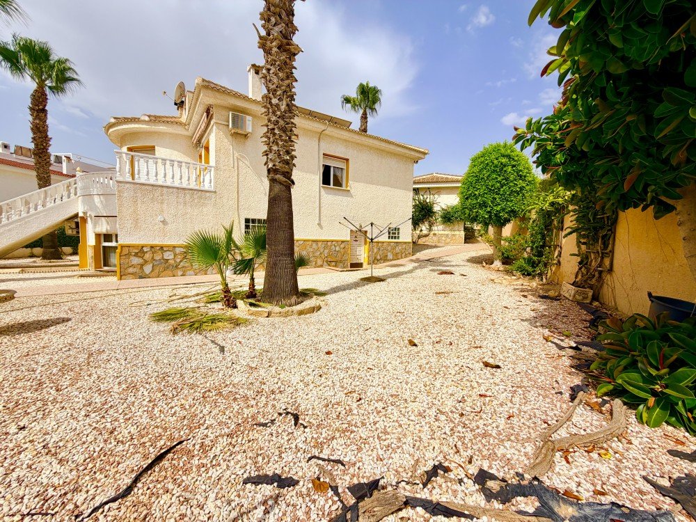 Huvila Ciudad Quesada, Alicante, Espanja 5 makuuhuonetta, 280 m2 No. 190302