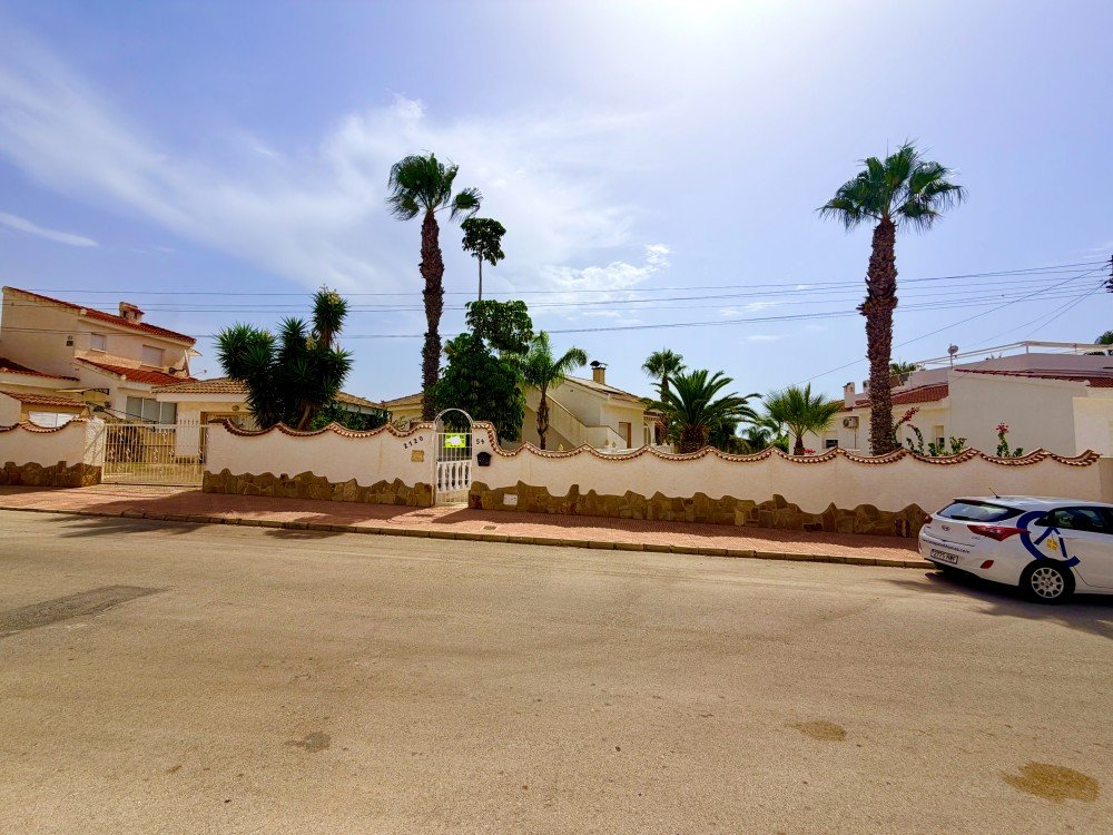Huvila Ciudad Quesada, Alicante, Espanja 5 makuuhuonetta, 280 m2 No. 190302