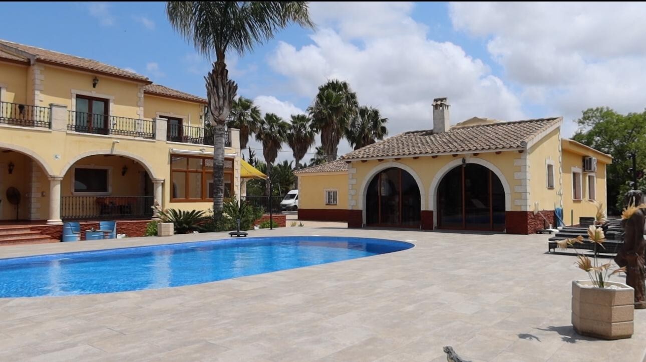 Huvila Orihuela, Alicante, Espanja 4 makuuhuonetta, 274 m2 No. 190306