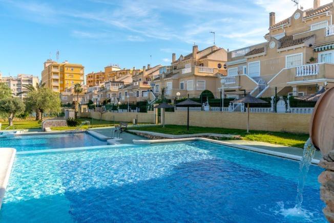Bungalow in Torrevieja, Alicante, Spanien 3 Schlafzimmer, 65 m2 Nr. 173503