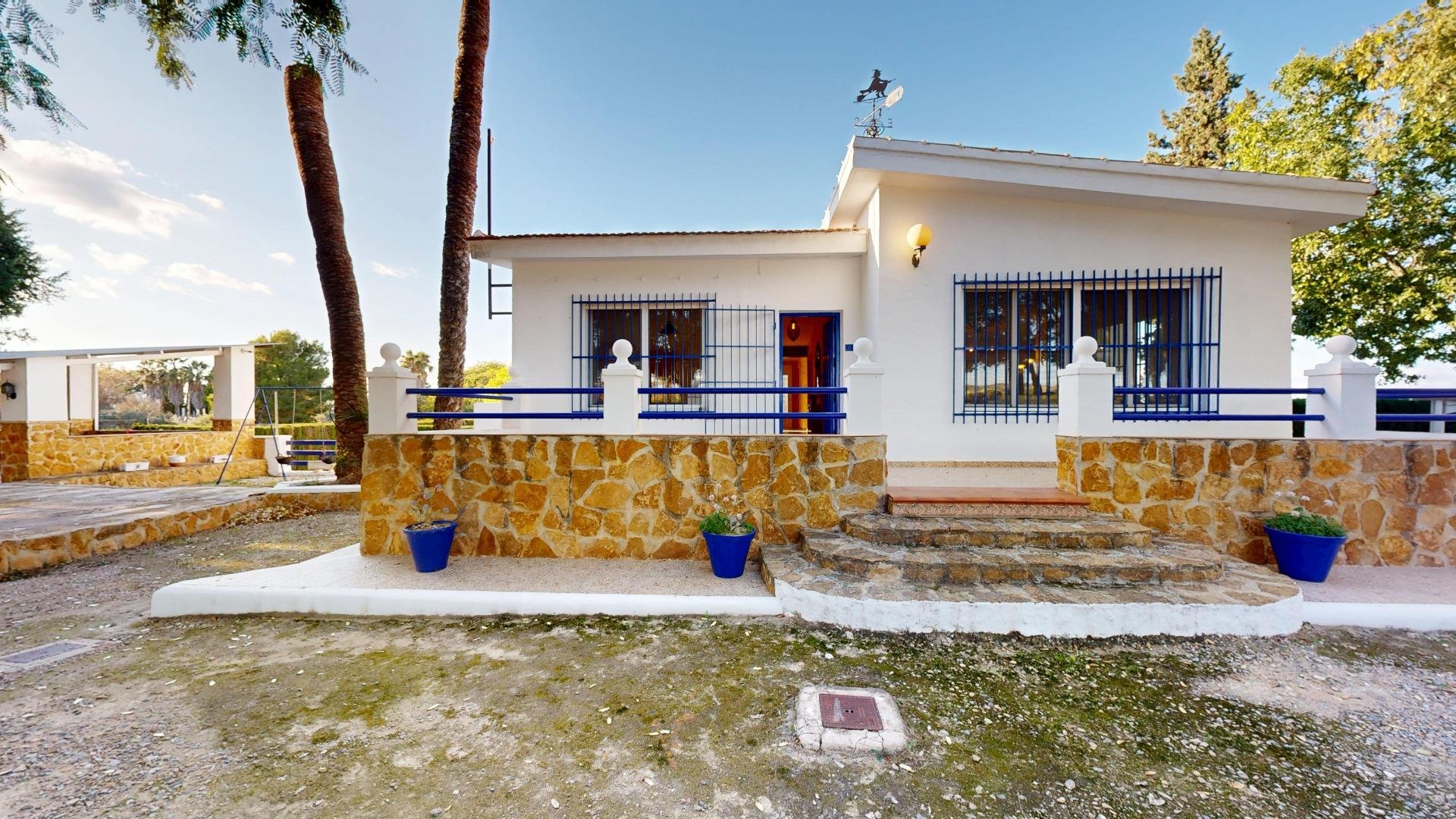 Villa in Orihuela, Alicante, Spain 4 bedrooms, 277 sq.m. No. 155643