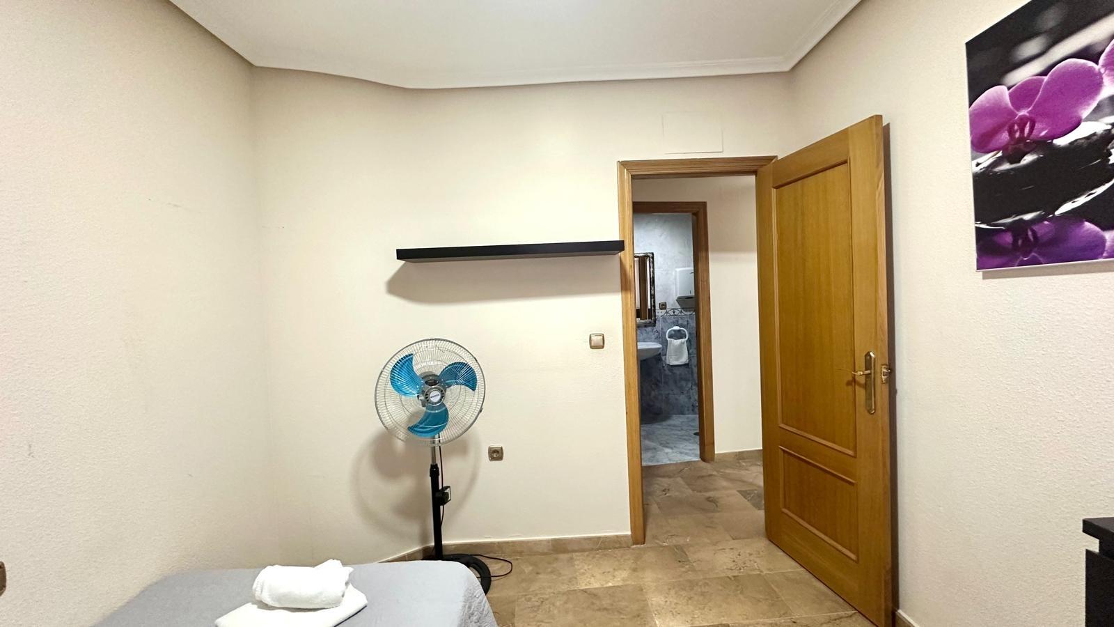 Apartment in Torrevieja, Alicante, Spain 3 bedrooms, 123 sq.m. No. 155642