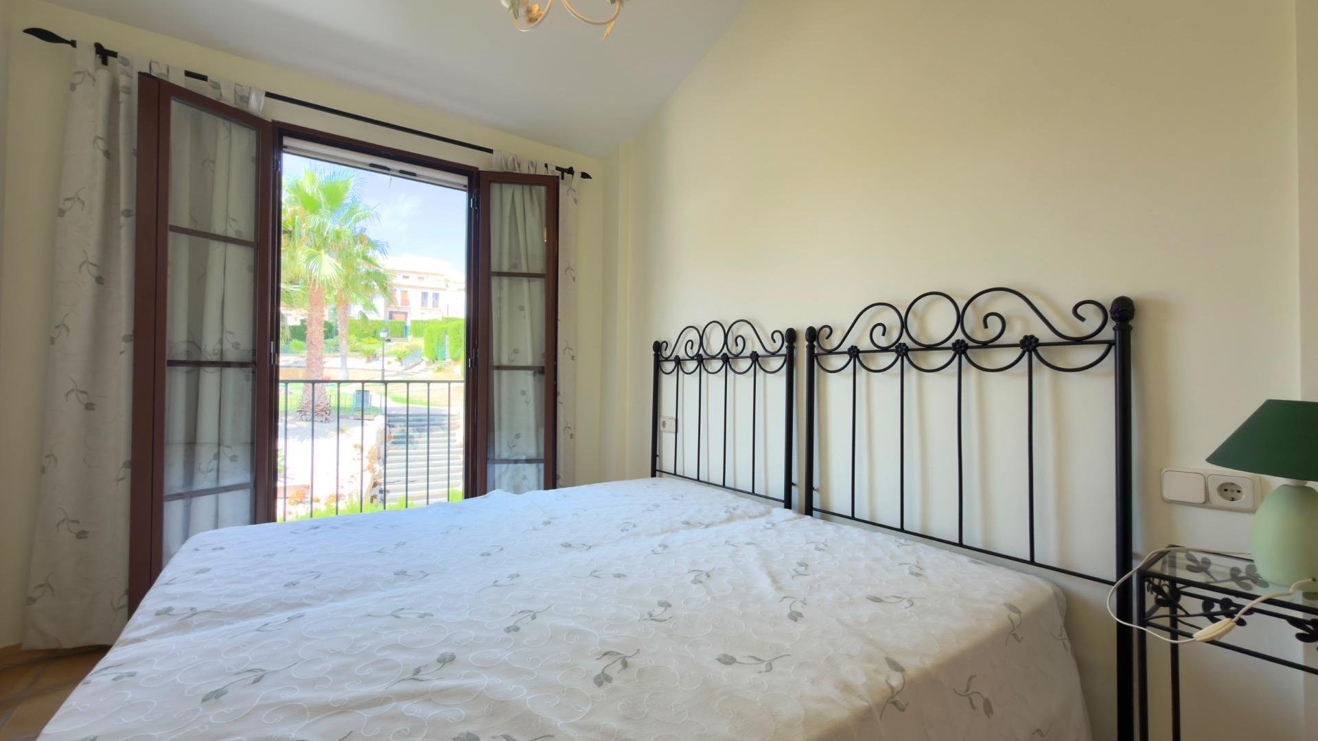 Bungalow en Finestrat, Alicante, España 2 dormitorios, 137.02 m2 No. 183116