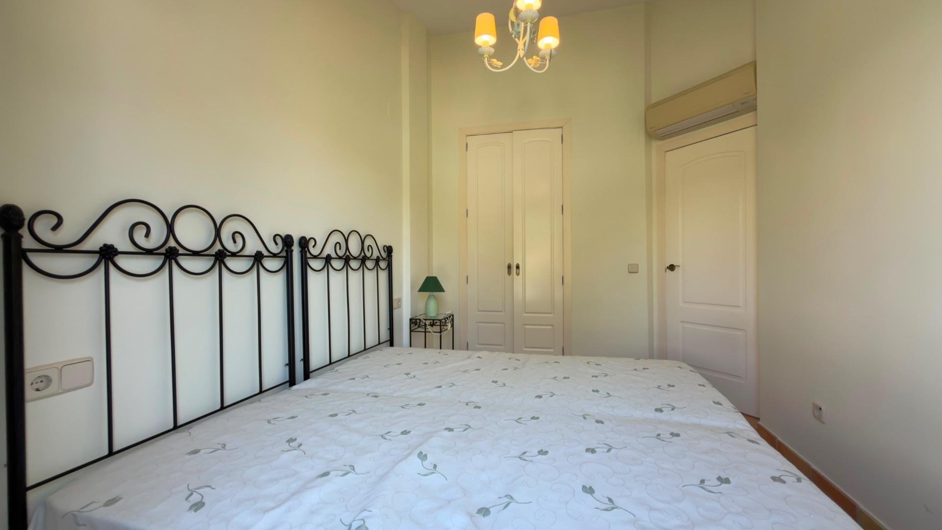 Bungalow en Finestrat, Alicante, España 2 dormitorios, 137.02 m2 No. 183116