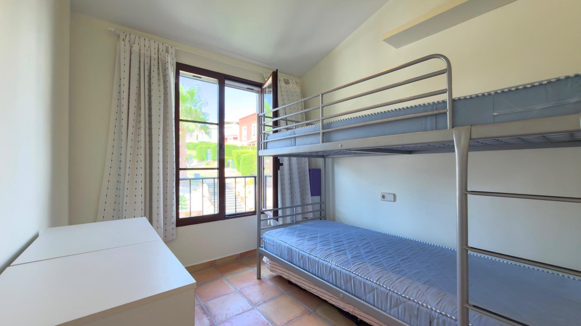 Bungalow en Finestrat, Alicante, España 2 dormitorios, 137.02 m2 No. 183116