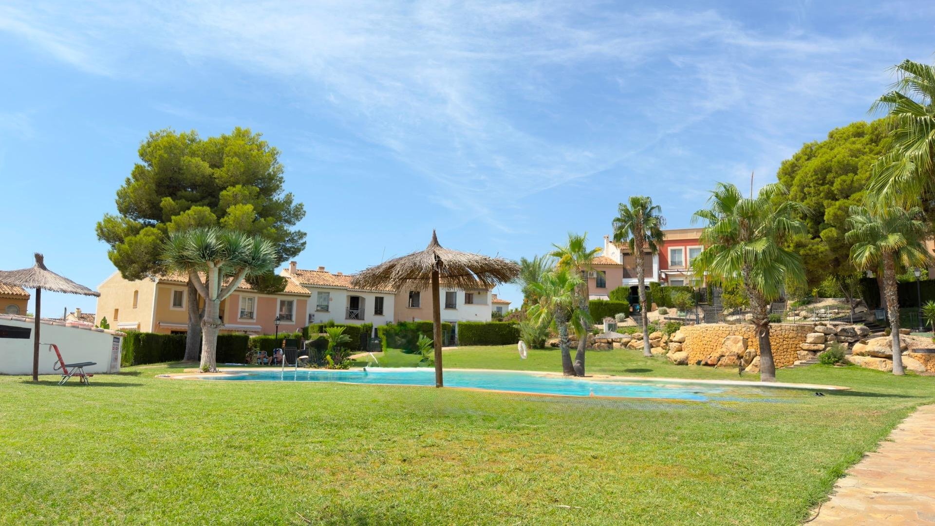 Bungalow en Finestrat, Alicante, España 2 dormitorios, 137.02 m2 No. 183116