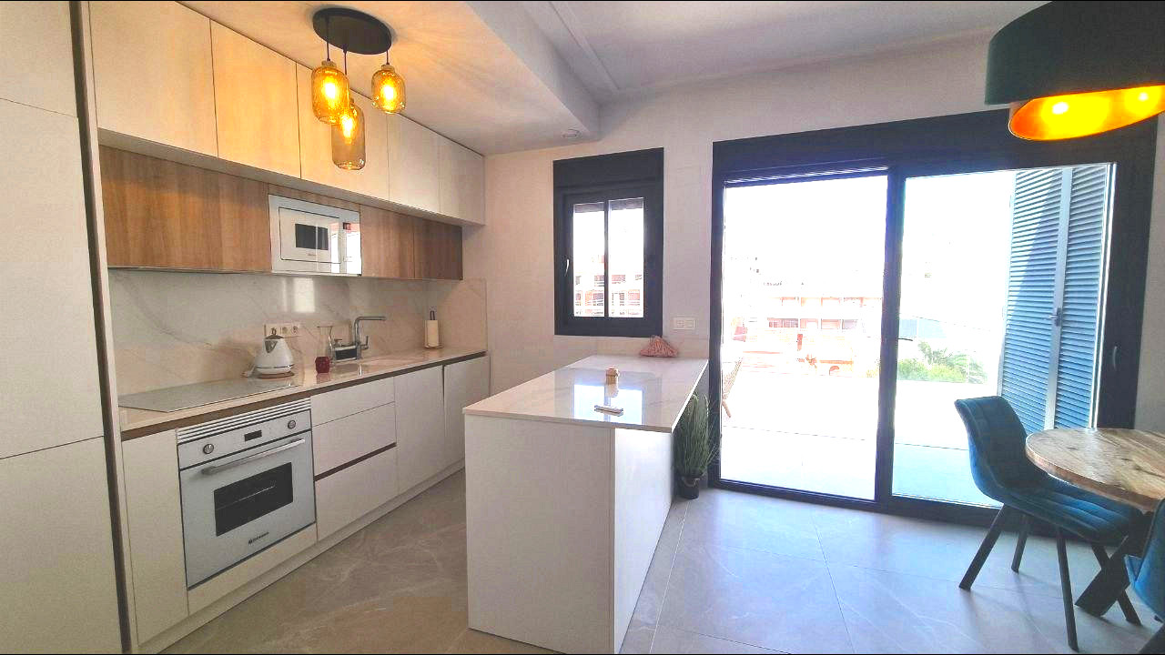 Dzīvoklis Torrevieja, Alicante, Spānijā 2 istabas, 94 m2 Nr. 195996